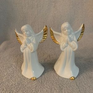 2 Angel figurines, 4 inches tall.